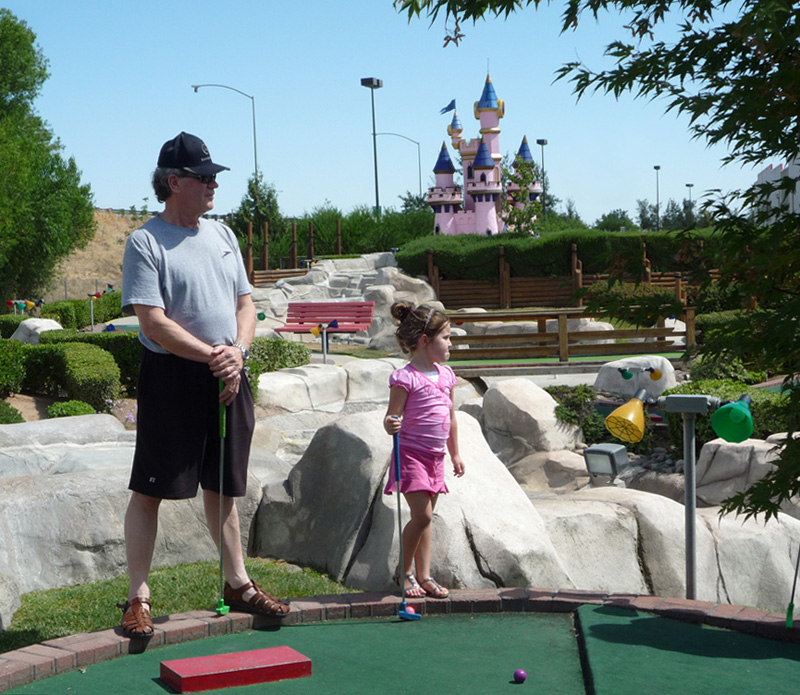 1010091_DadMad_GolfBoomersFresno