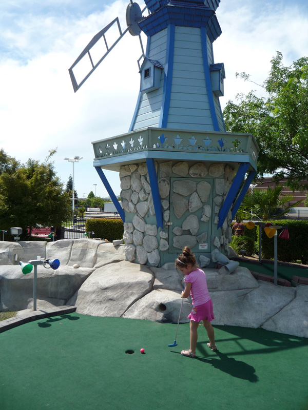 1010099_Mad_GolfBoomersFresno