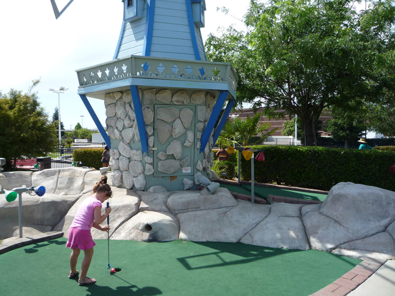 1010101_Mad_GolfBoomersFresno