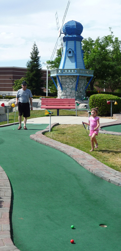 1010114_DadMad_GolfBoomersFresno