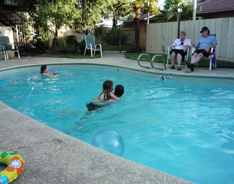 1010191_Rahns_PoolFresno
